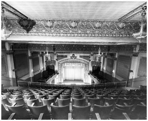December 1947 interior photo credit Archives of Ontario, RG 56-11-0-179-6.