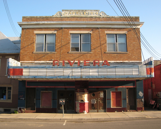 Riviera Theatre