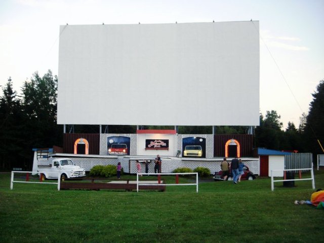 Brackley Drive-In