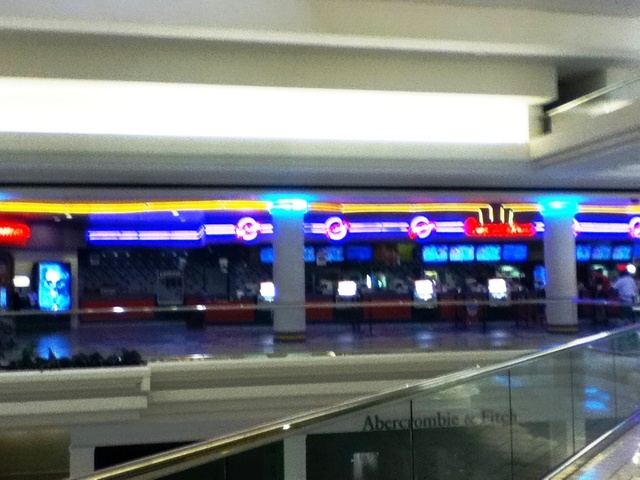 Regal MacArthur Center