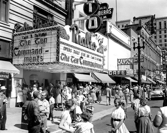Off Broadway Theatre