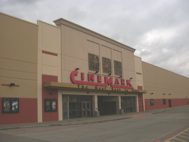 Cinemark 12