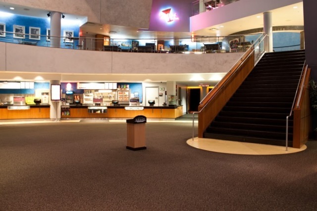 Studio Movie Grill Arena Grand