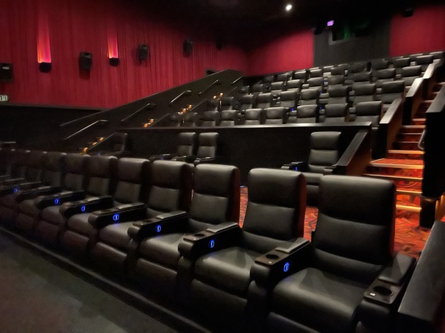 Interior Auditorium 6