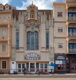["Warren Theatre"]